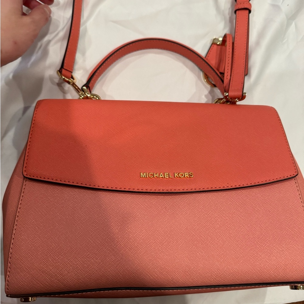 Brand new MK purse - Picture 2 of 11